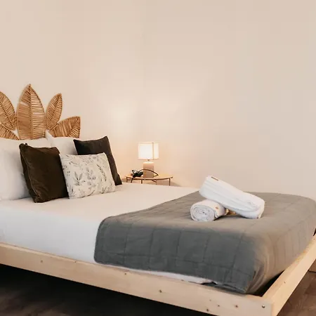 民宿 Aurega Vintage Bedrooms By Lethes Legacy *